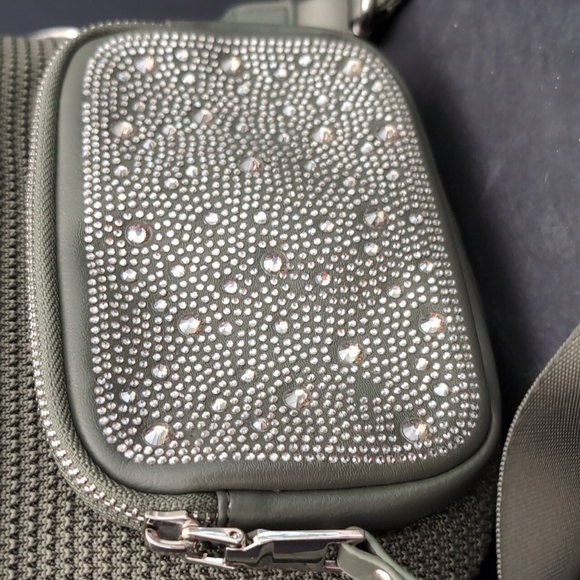 Steve Madden NYC, Women's Green Shimmer, Rhinestone Crossbody/Fanny Pack. - Picture 2 of 11
